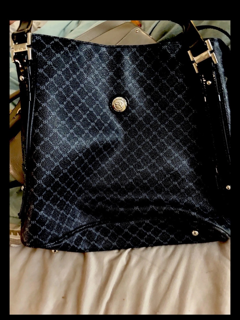 Rioni Black Quilted Pattern Shoulder Bag with Gold Medallion